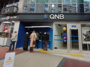 الليرة التركية تشهد انخفاضًا