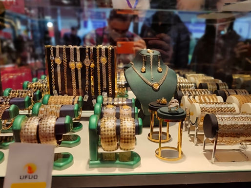 سعر الذهب يعاود الانخفاض في إسطنبول
