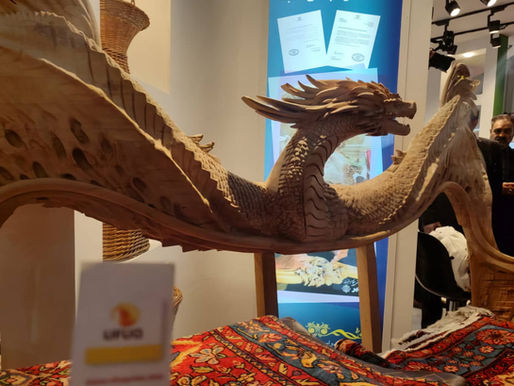 مساعٍ عُمانية لدعم صادرات الحرف اليدوية