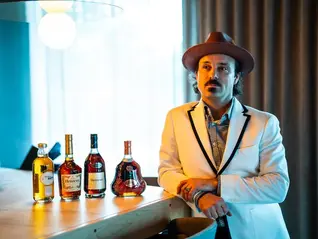 Hennessy y Jordan Bushell amplían el legado de la marca en Puerto Rico a través de la campaña "Made for More"