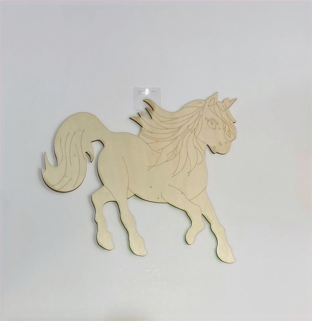 חיתוך עץ בצורת חד קרן דוהר