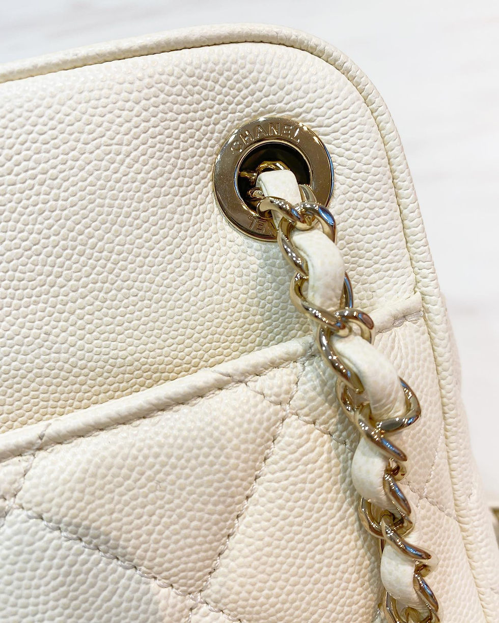 Thumbnail: Chanel Camera Bag w/ Detachable Pouch White Caviar GHW