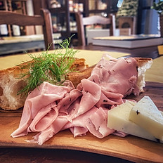 Sandwich con Mortadella al Tartufo