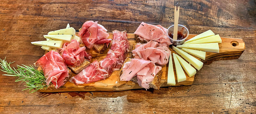 tagliere di degustazione.jpeg