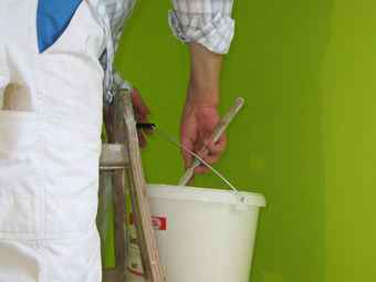 mehr erfahren über Maler- und Tapezierarbeiten