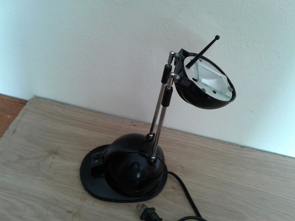 Miniatura: Lampara para escritorio multiposiciones