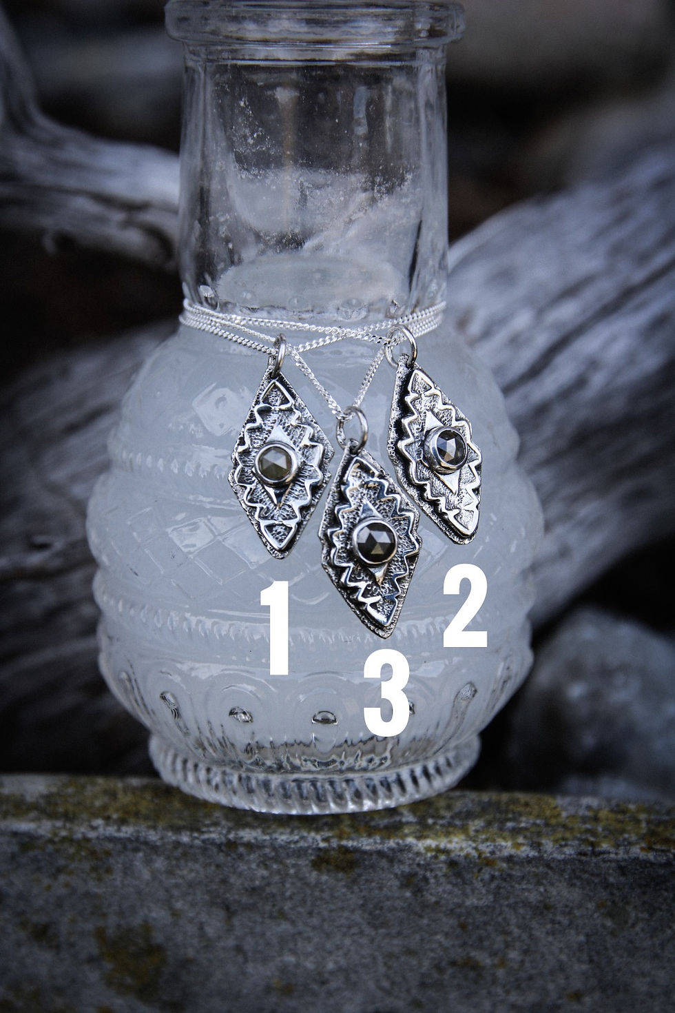 Thumbnail: Natural diamond necklace