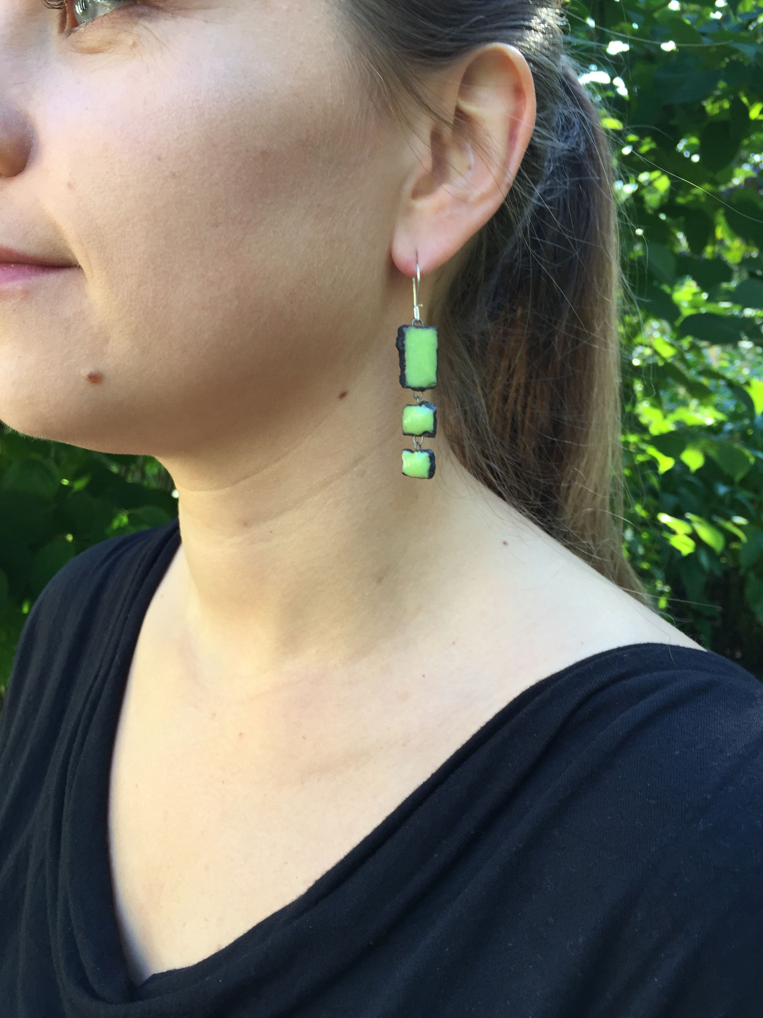 Boulder ear, 3-piece, lime green / lichen