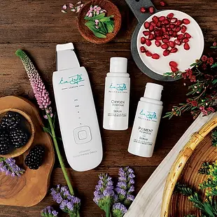 Dermaplaning facial