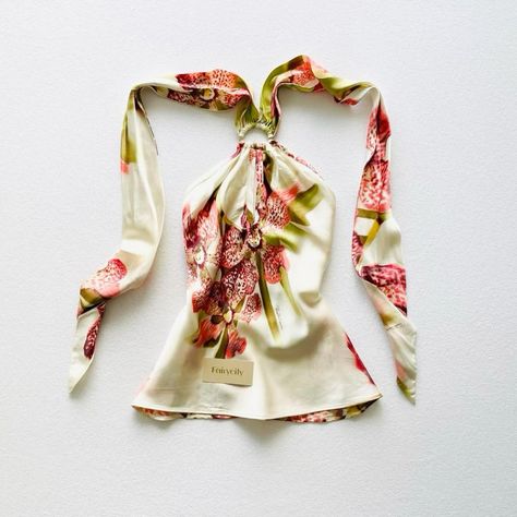 RARE Roberto Cavalli F/W 2004/ S/S 2005 100% SILK open back halter neck top wirh orchid florals print and gold glitter in creamy off white. A rare collectors gem 