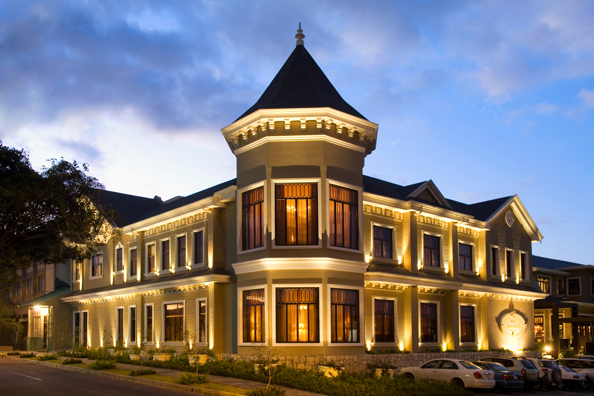 STAY: HOTEL GRANO DE ORO