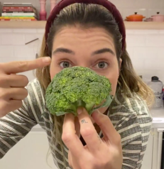 Gabriela Pugliesi conta que já fumou maconha, mas parou: "dava bad vibes"