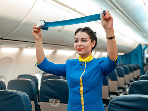 How an Air Hostess/Flight Steward Course Boosts Your Career