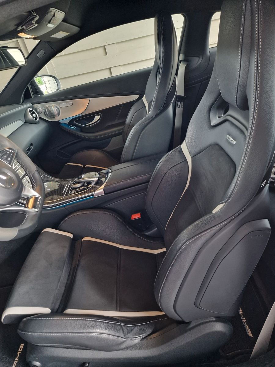 Miniature : MERCEDES-BENZ C 63 AMG COUPE 4.0L V8 510 ch - PACK AMG PERFORMANCE