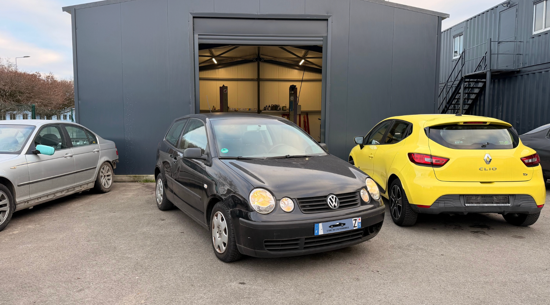 VOLKSWAGEN POLO 1.4 MPi 9N 75 ch BVM 5 - CLIM - RADIO - DEGRIVRAGE LUNETTE ARRIE