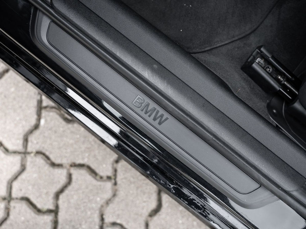 Miniature : BMW SERIE 3 330e TOURING BVA 292ch - PREMIERE MAIN - AFFICHAGE TETE HAUTE - TVA