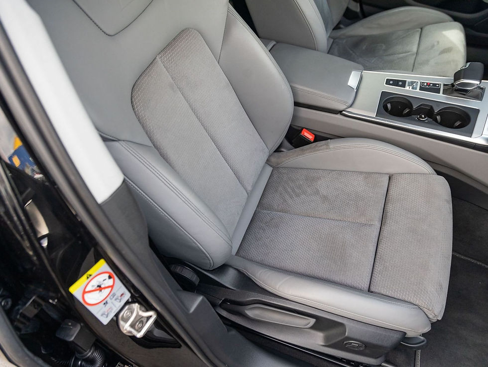 Miniature : AUDI A6 AVANT 55 TFSI E Q.STRONIC 367cv - BRILLANT SCHWARZ  - SIÈGES CHAUFFANTS