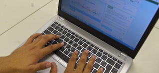 Receita paga penúltimo lote de restituição do Imposto de Renda 2016