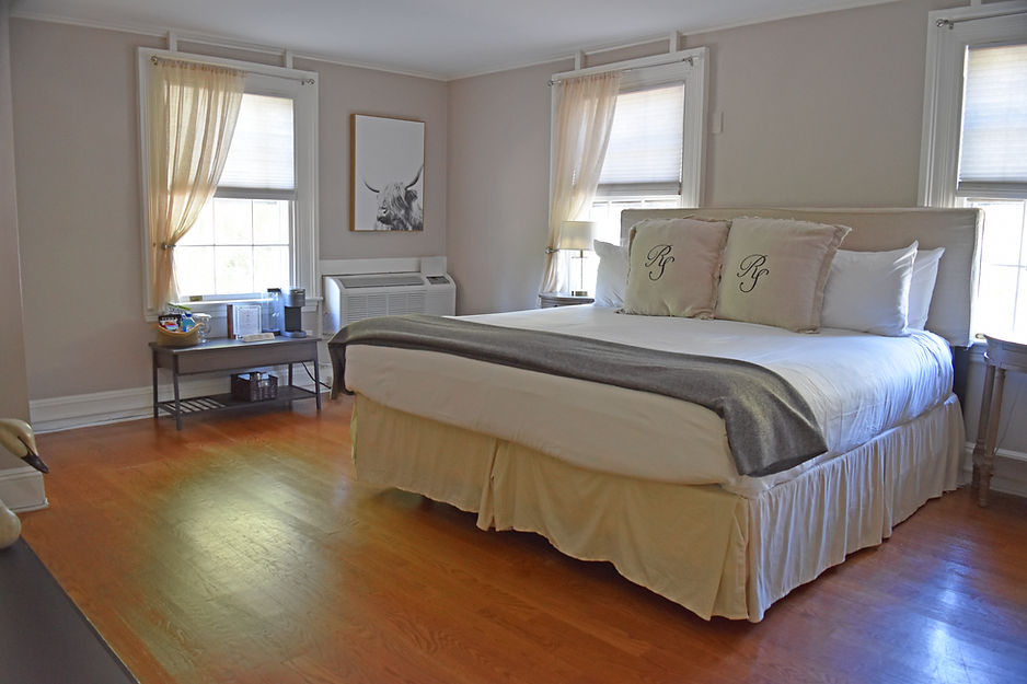 Roger Sherman Inn - Photoshoot 9.2.25 - Edited (30).jpg