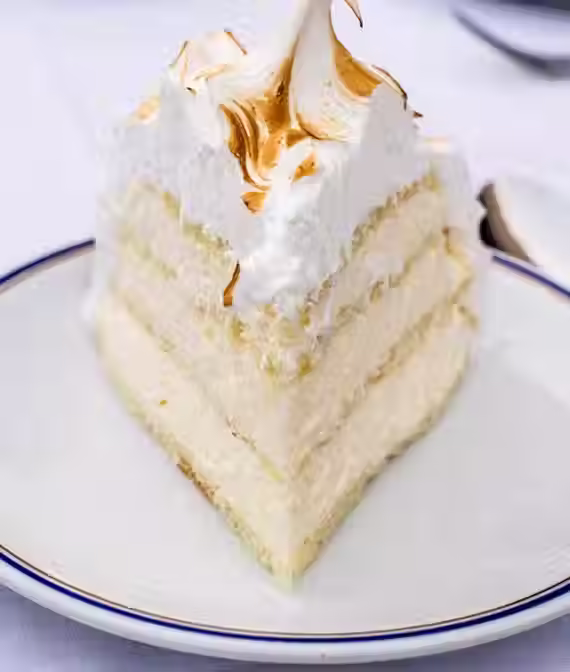 cipriani-las-vegas-slice-of-cake-plated.avif