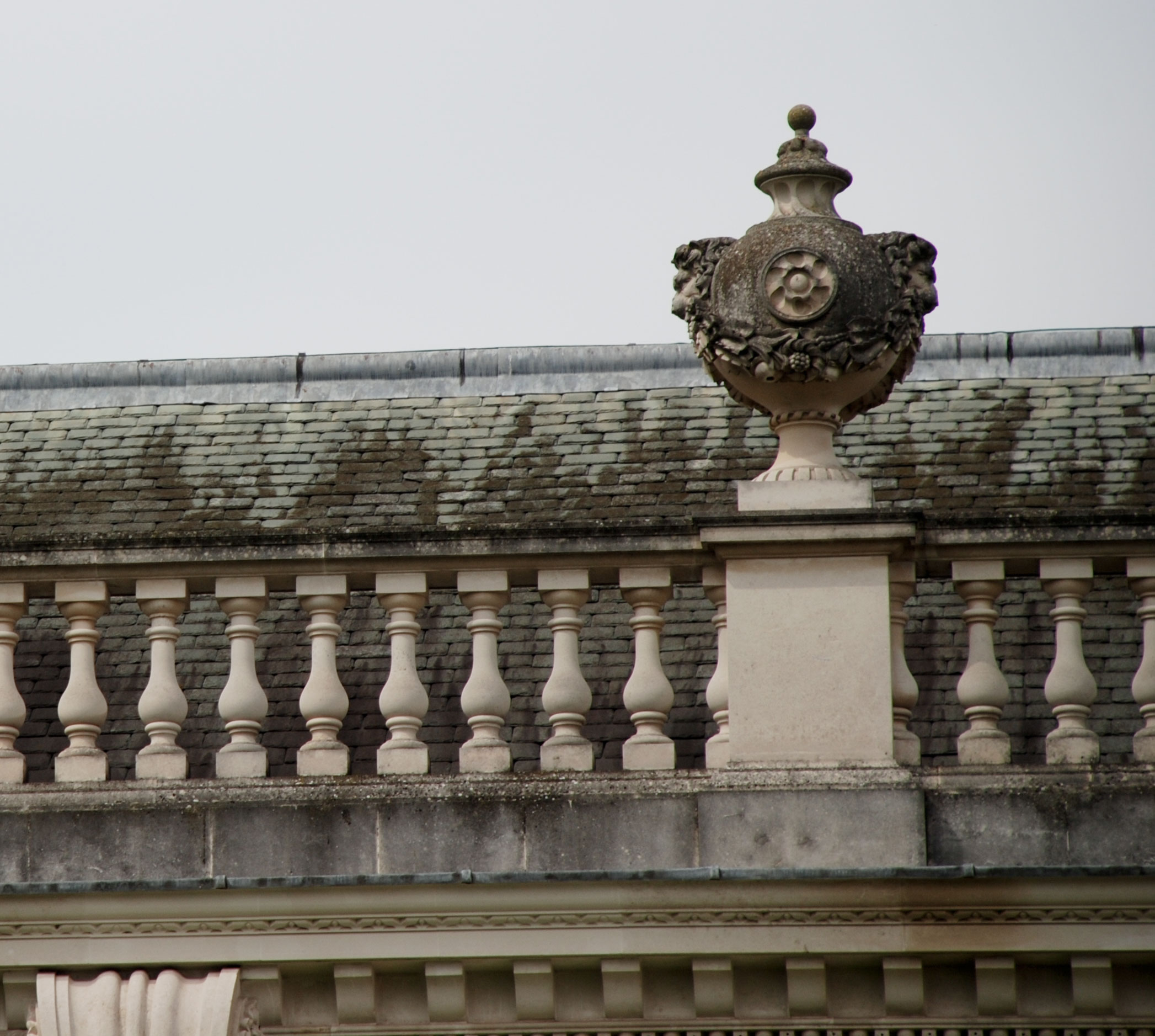 Old Schools Urn