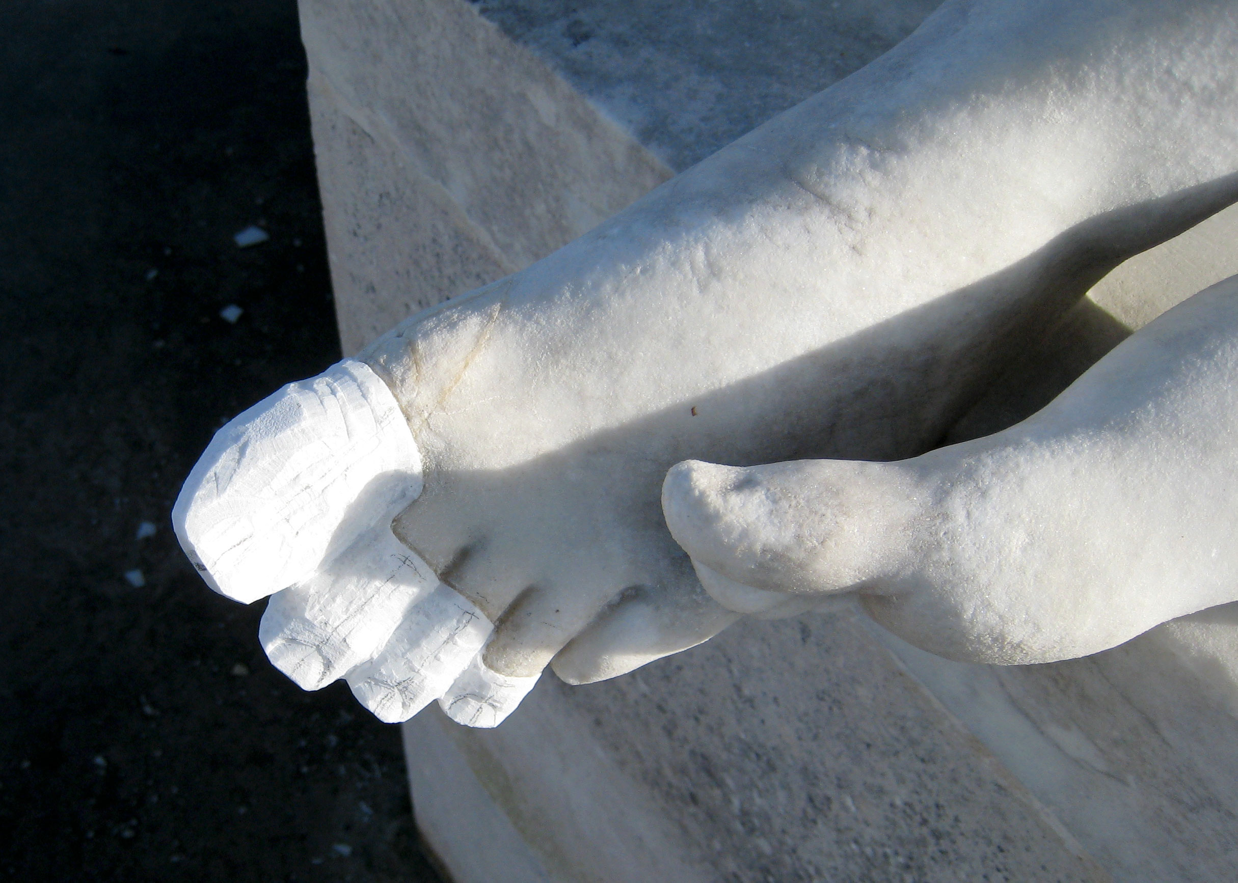 Toes roughed in