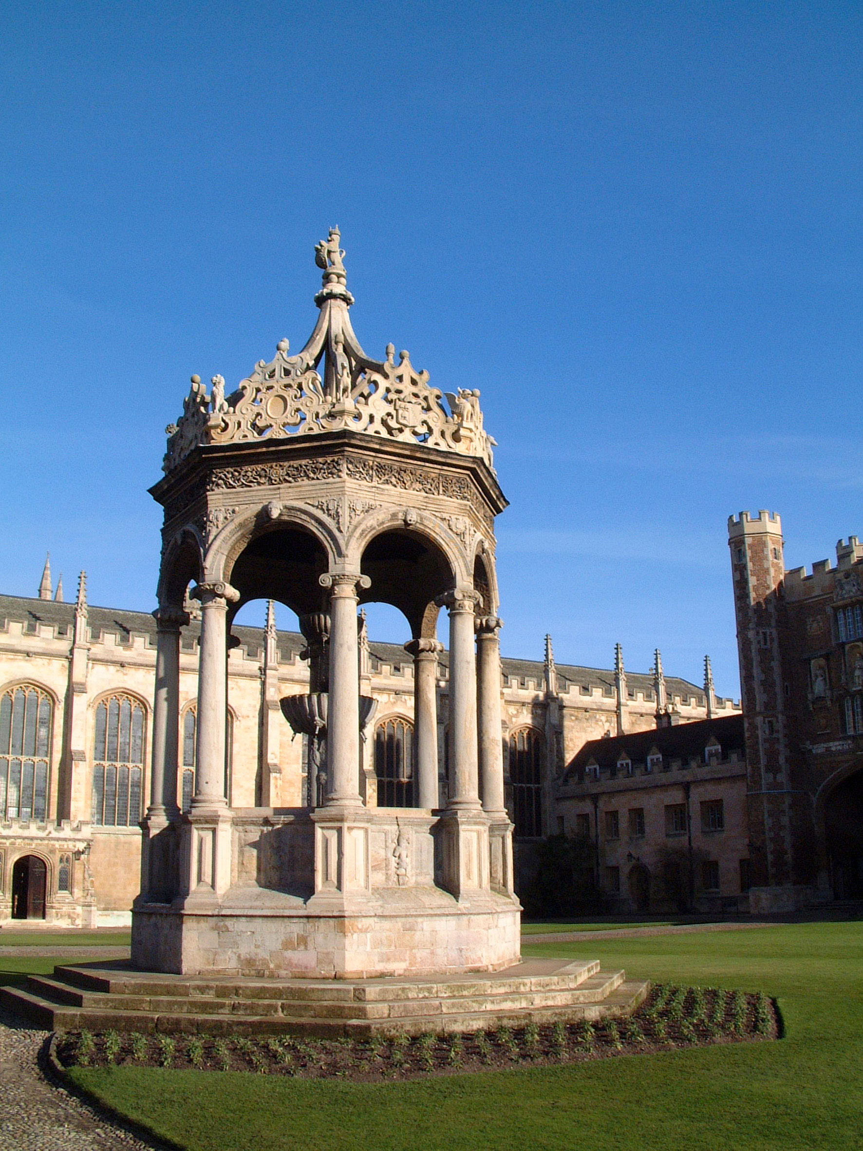 Trinity Great Court Fountain