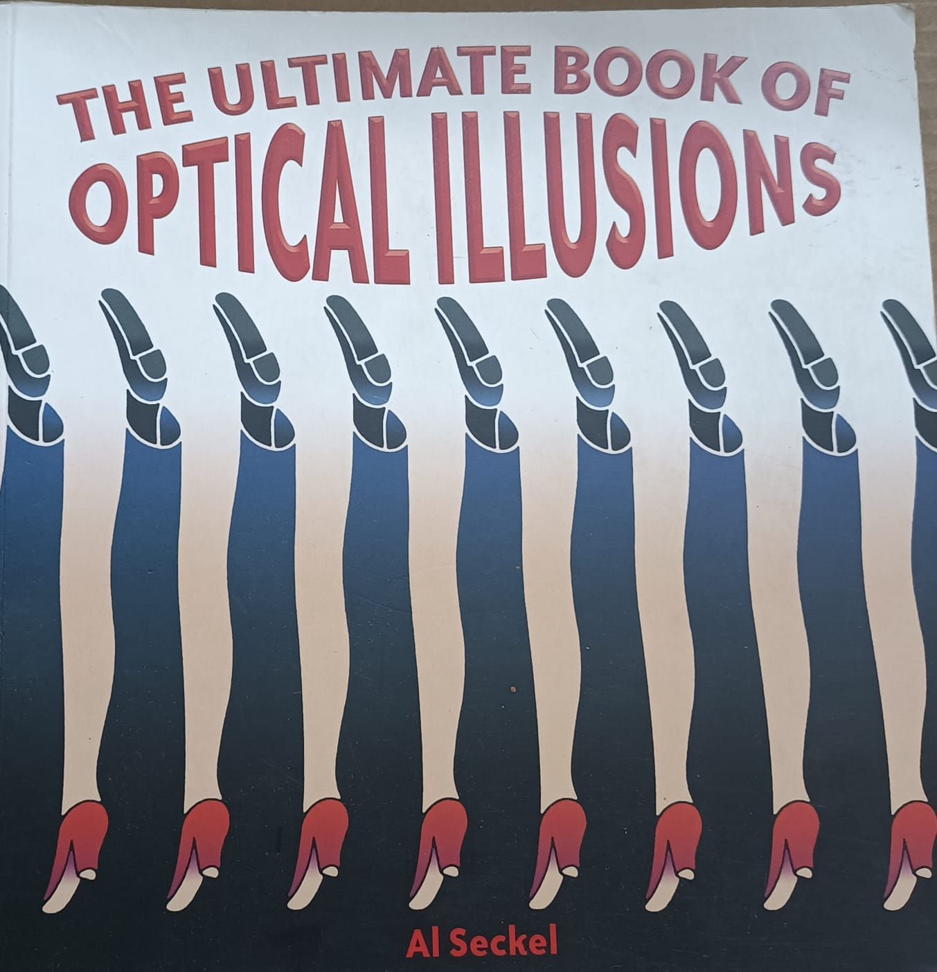 The ultimate book of optical illusions