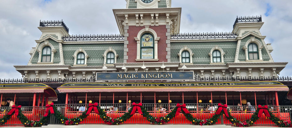 Holiday Season Arrives at Walt Disney World Resort