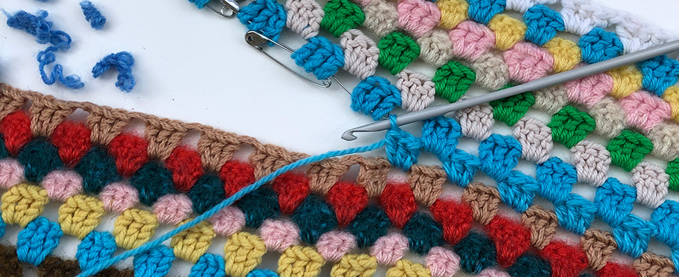 Download How to repair a crochet blanket // tutorial