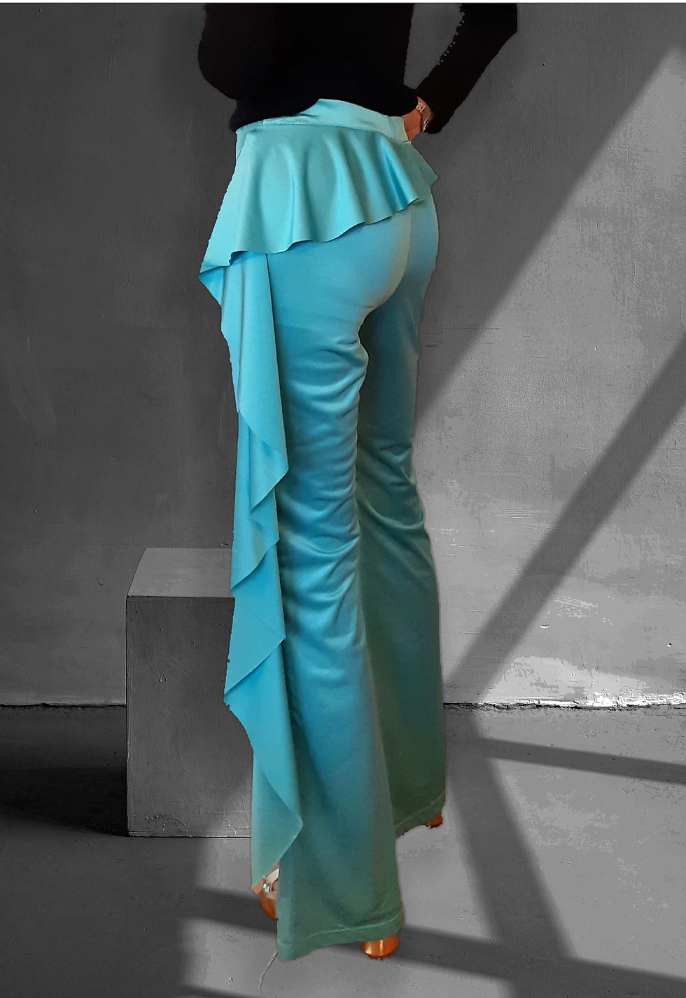 Thumbnail: Tango Nuevo Flare Pants 修身喇叭褲