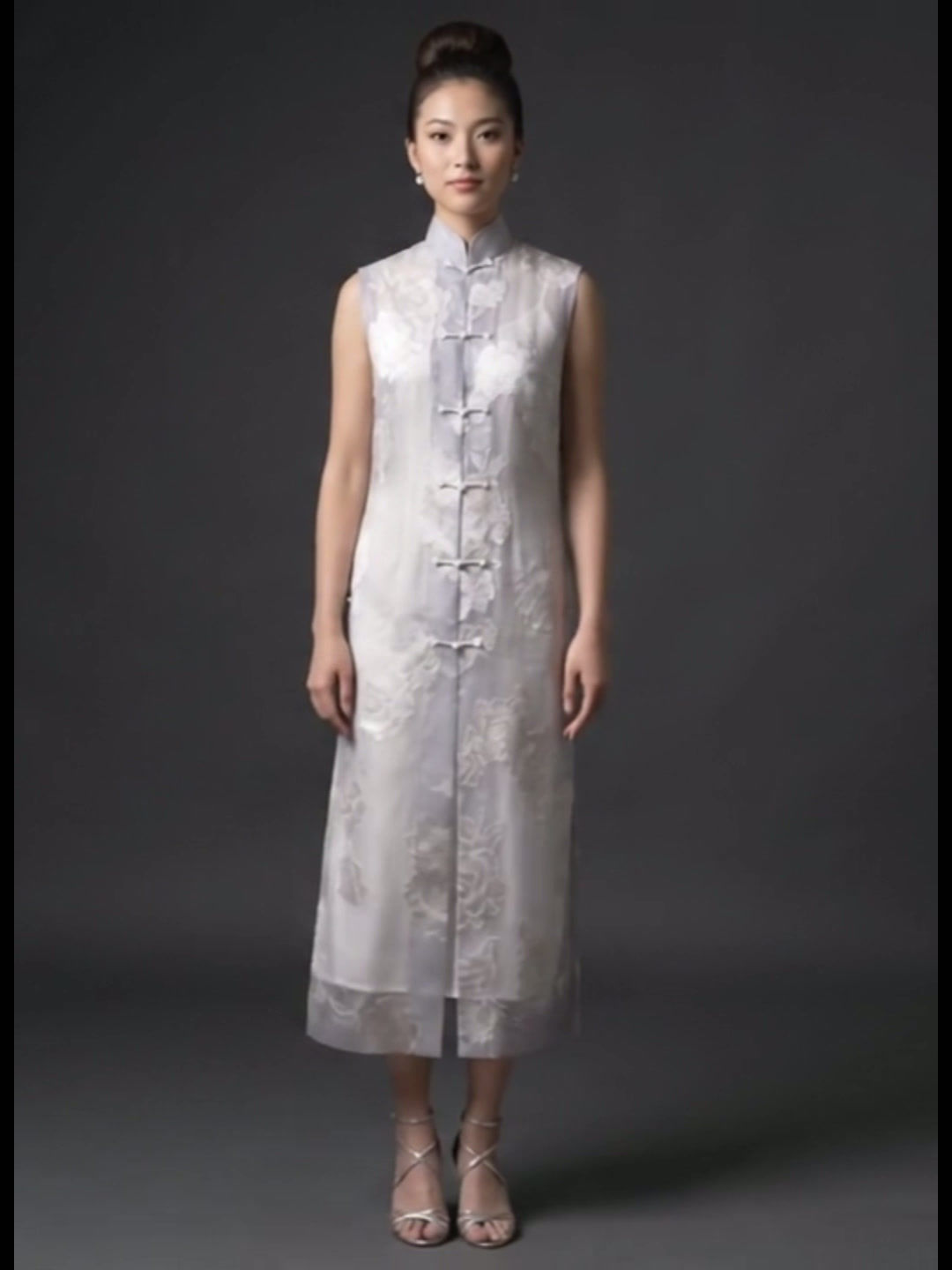 Modern Qipao in Organza 新中式歐根紗旗袍馬甲