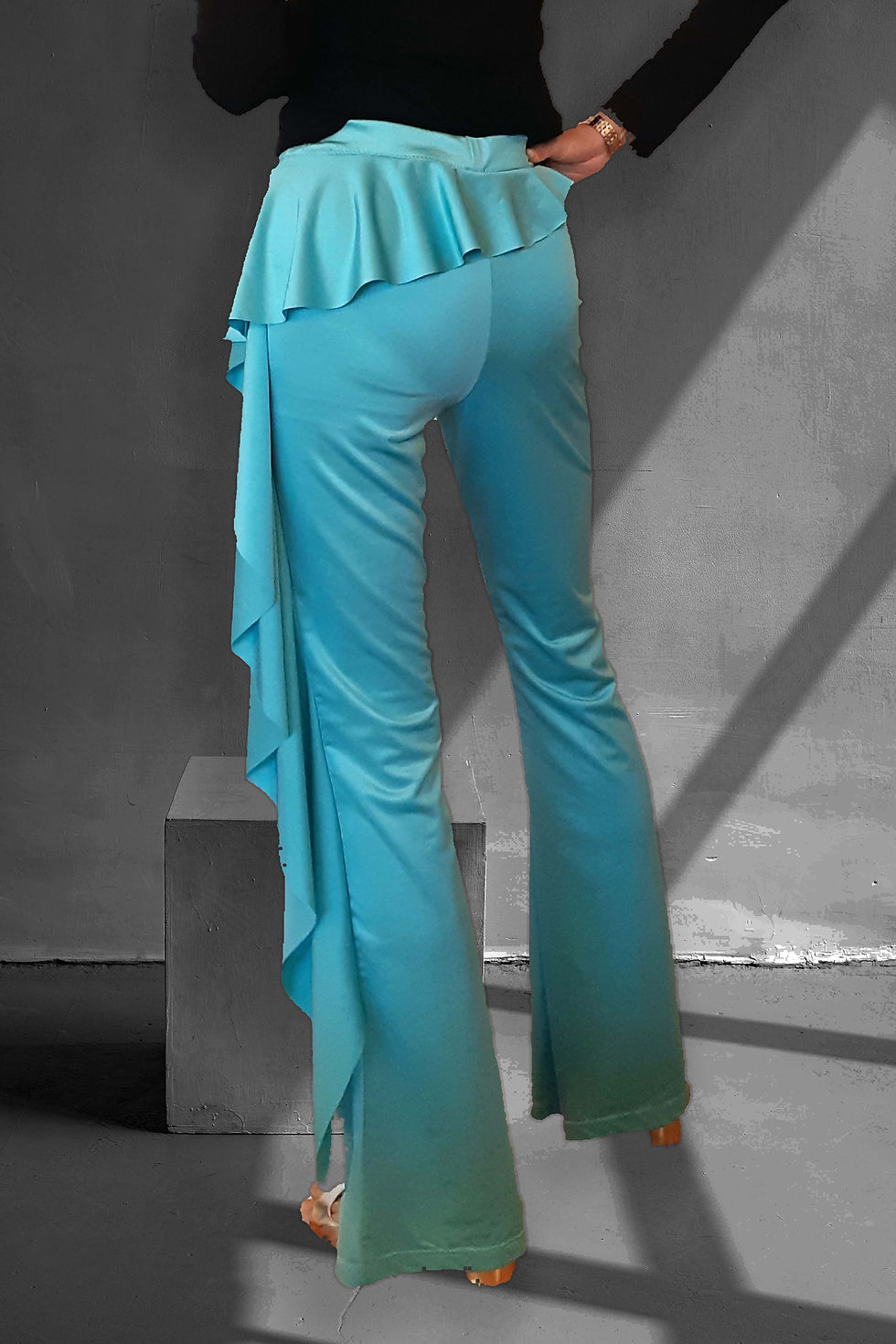 Thumbnail: Tango Nuevo Flare Pants 修身喇叭褲