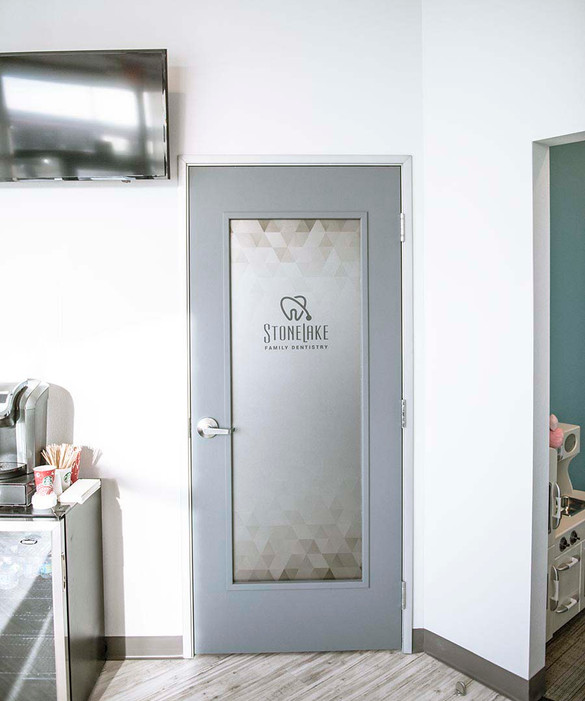 Stonelake Family Dentistry Door Frosted door.jpeg