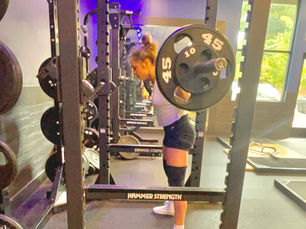 Ex-Gymnast pursues powerlifting