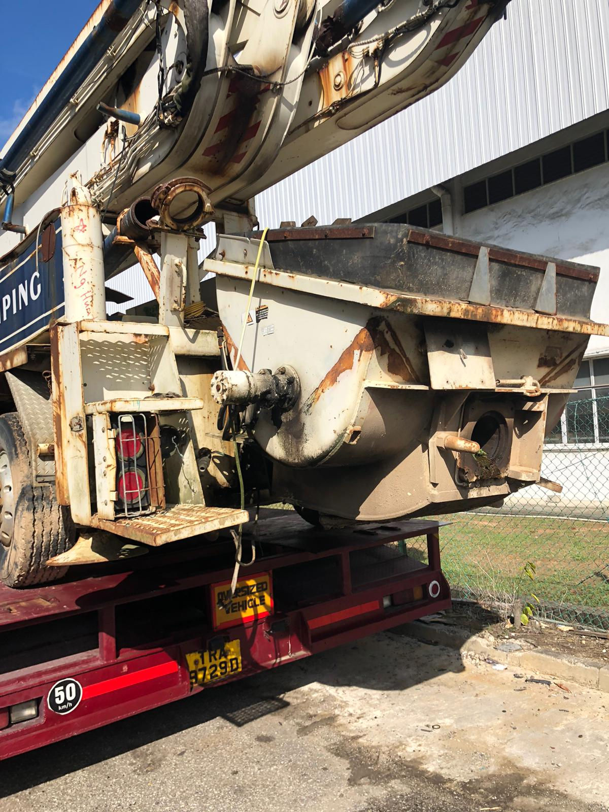 Putzmeister Concrete Pump (1998) BSF55.16H (with Mack truck)