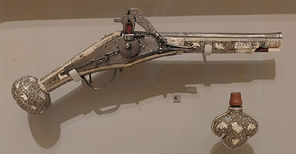 gun-650.jpg
