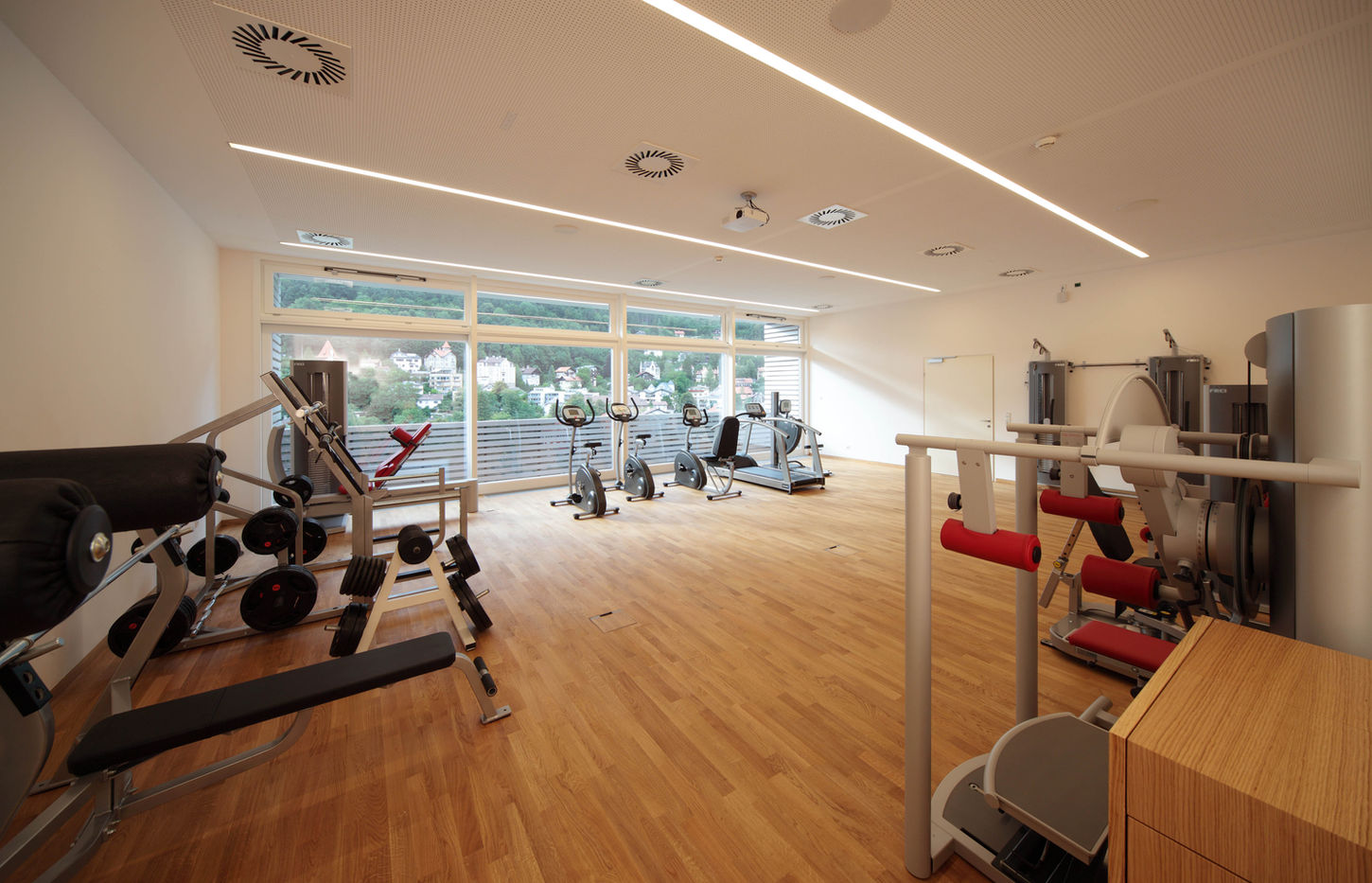 Physiotherapie Sanatorium Kettenbrücke | Innsbruck | ROECK Architekten Innsbruck | Architekt Barmherzige Schwestern Innsbruck | Architekt Krankenhaus | Sanatorium Kettenbrücke