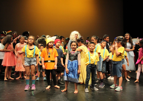 43573276_1923566091065230_17131837233288