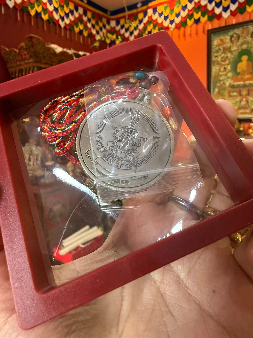 Thumbnail: Mặt đeo Đức Liên Hoa Sinh từ TV Samye Tây Tạng