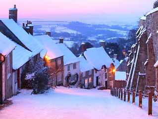 Shaftesbury hailed among the UK's prettiest winter spots