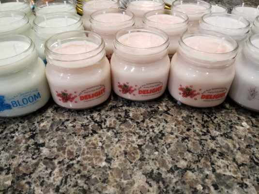 Thumbnail: Cranberry - DELIGHT 8oz Double Wick Shimmer