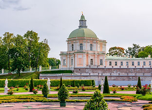 Grand Menshikov Palace in Oranienbaum (Lomonosov), Saint Petersburg, Russia.jpg