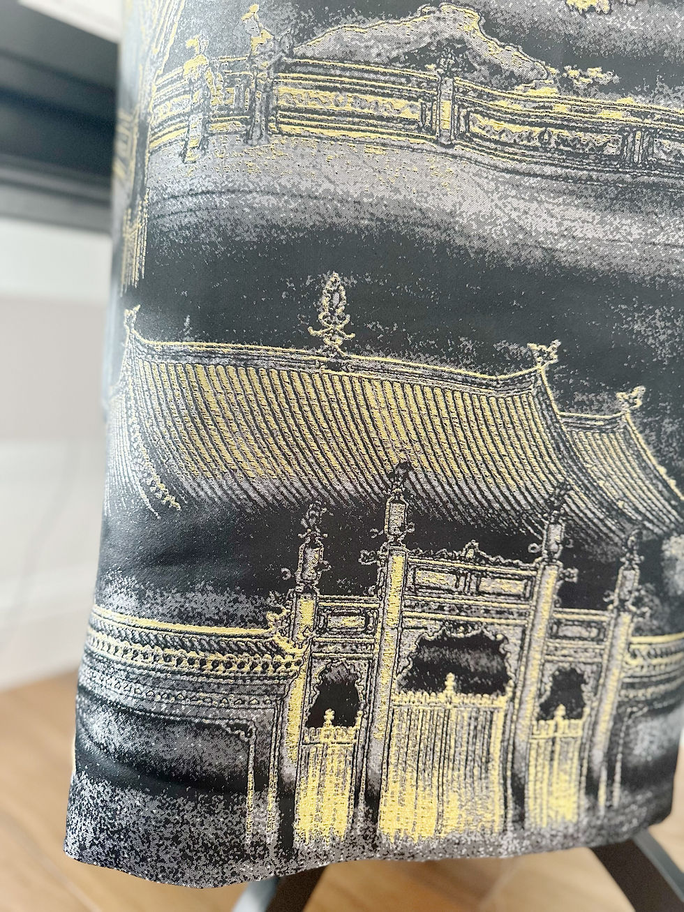 Thumbnail: Elegant Evening Gown