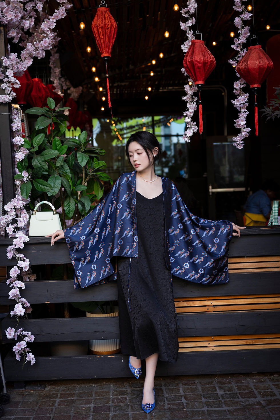 Thumbnail: Navy Zhai Bird Pattern Songjin Cloak