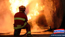 Incendio de grandes proporciones en inmueble en Surco