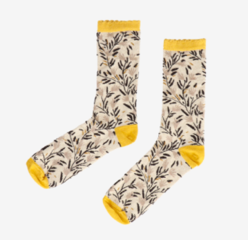 Bamboe-sokken-met-print-geel