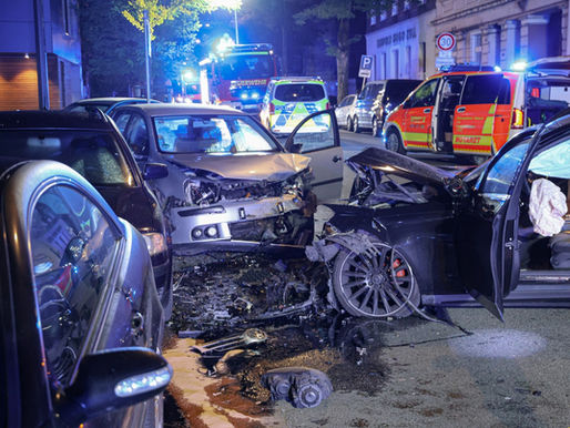 (W) Zwei Schwerverletzte bei Frontalcrash