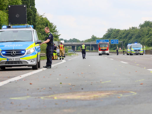 (ME) Schwerverletzter Motorradfahrer auf der A46 - Hubschrauber im Einsatz!