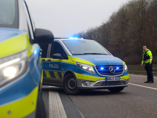 (W) Schwerverletzter Kradfahrer nach Unfall auf der L74